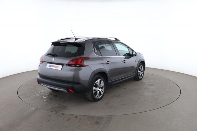 Peugeot 2008 image 3