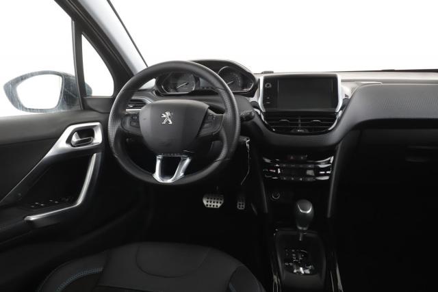 Peugeot 2008 image 5