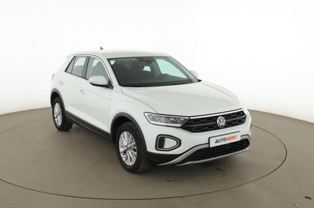Volkswagen T-Roc image 9