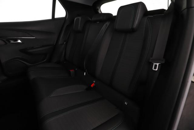 Peugeot 2008 image 9