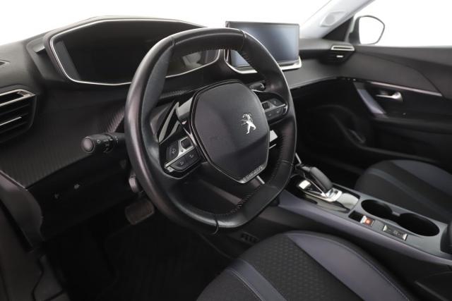 Peugeot 2008 image 5