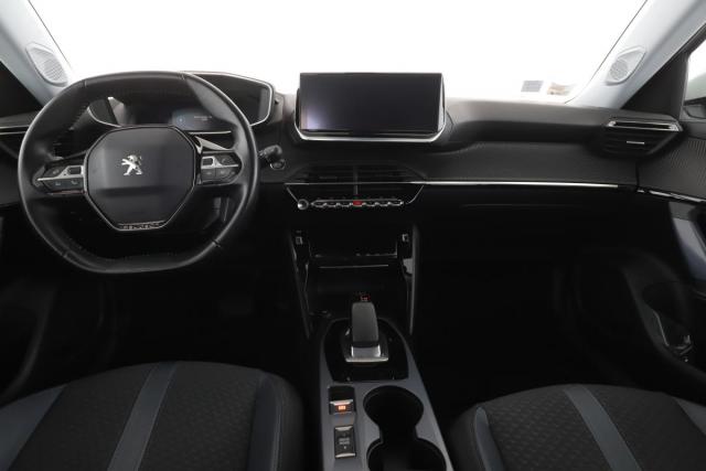 Peugeot 2008 image 1