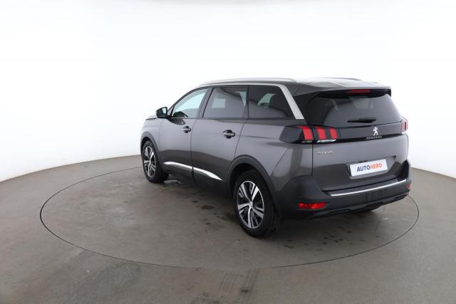 Peugeot 5008 image 2