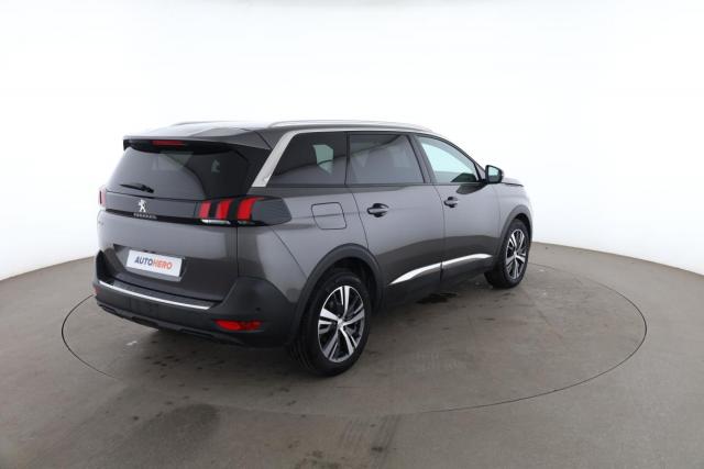 Peugeot 5008 image 5