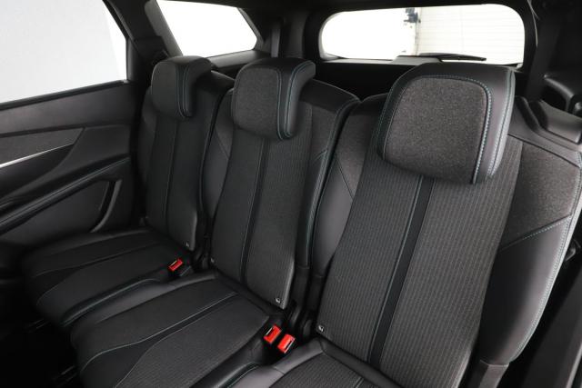 Peugeot 5008 image 8