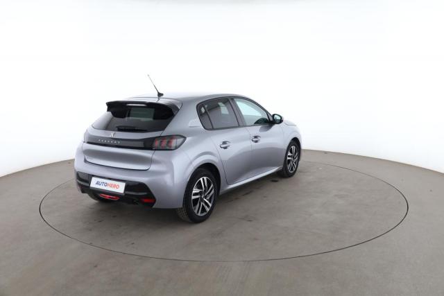Peugeot 208 image 4