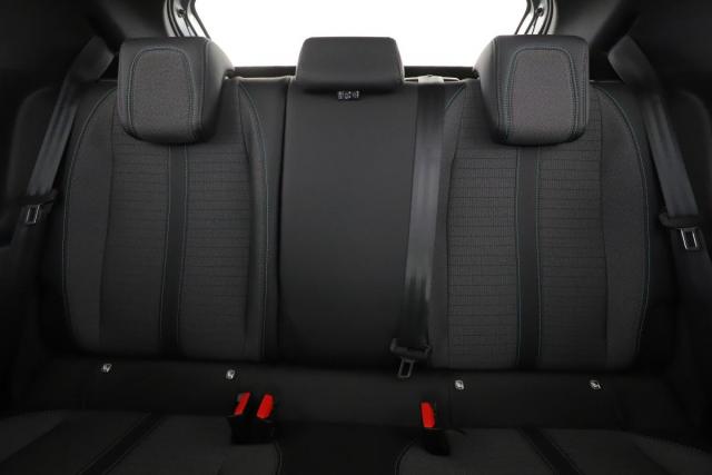 Peugeot 208 image 9
