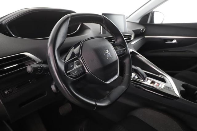 Peugeot 3008 image 2
