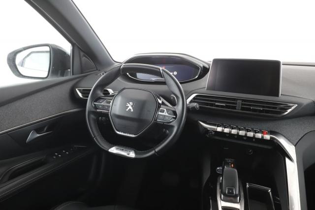 Peugeot 3008 image 2