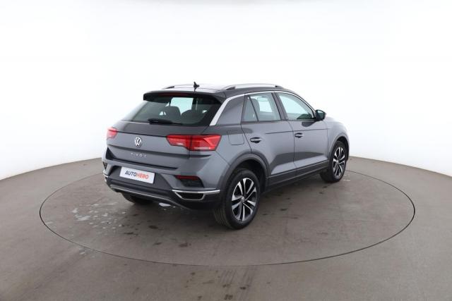 Volkswagen T-Roc image 5