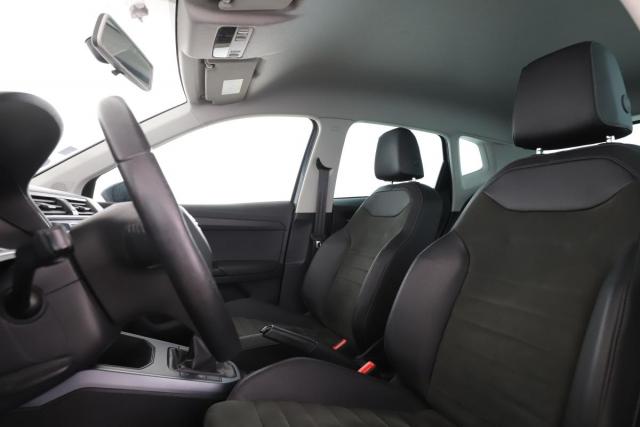 Seat Arona image 2