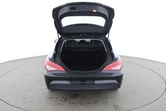 Mercedes Benz Cla Shooting Brake image 1