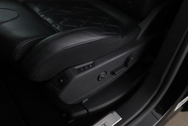 Peugeot 5008 image 1