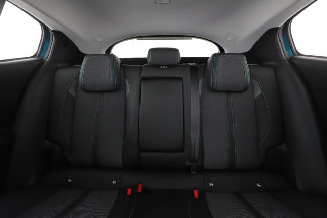 Peugeot 408 image 6