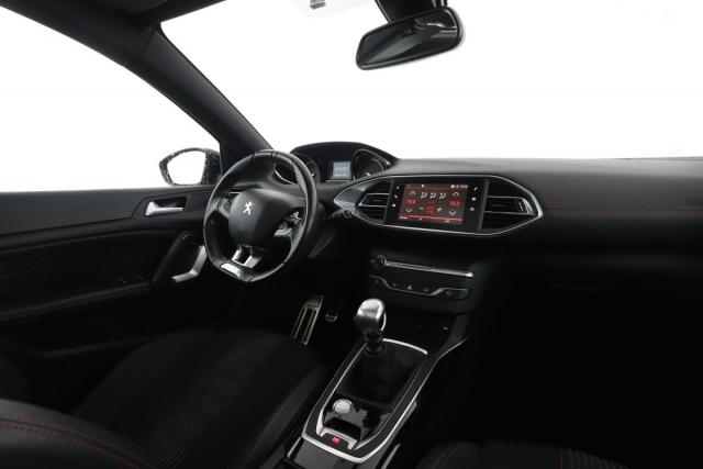 Peugeot 308 image 1