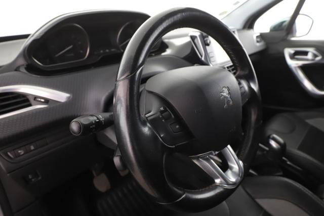 Peugeot 2008 image 7