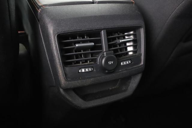 Peugeot 3008 image 8