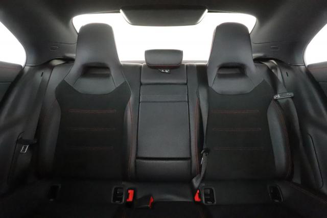 Mercedes Benz Cla image 3