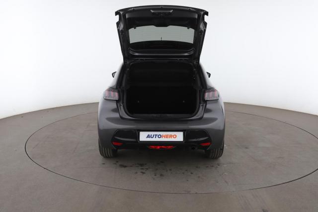Peugeot 208 image 9