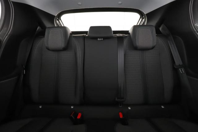 Peugeot 208 image 5