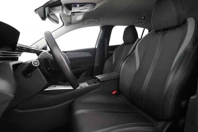 Peugeot 308 image 2