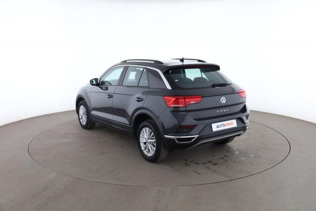 Volkswagen T-Roc image 2