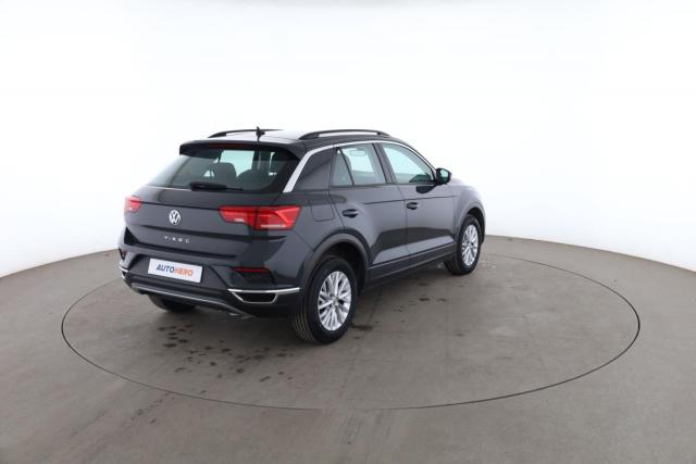 Volkswagen T-Roc image 3