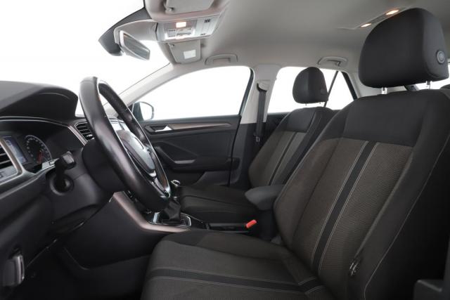 Volkswagen T-Roc image 7