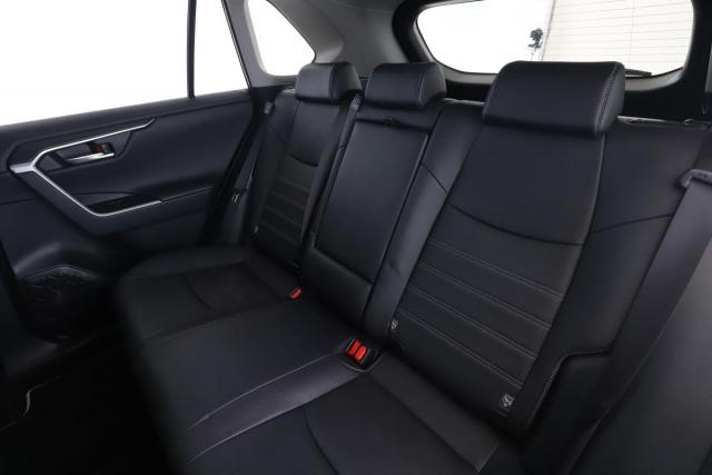 Toyota Rav4 image 3