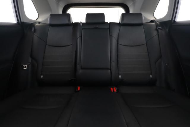Toyota Rav4 image 8