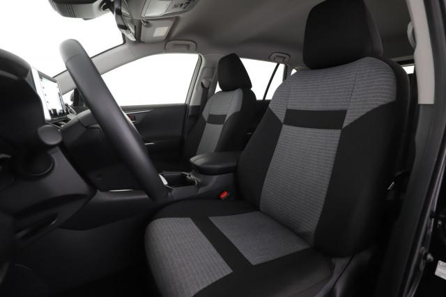 Toyota Rav4 image 2