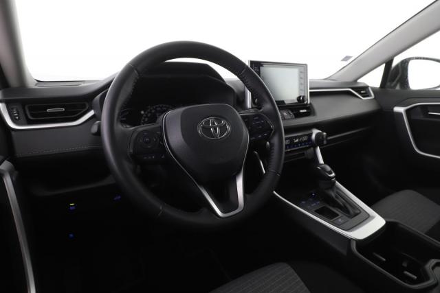 Toyota Rav4 image 8