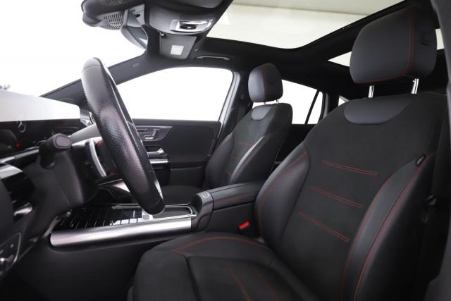 Mercedes Benz Gla image 8