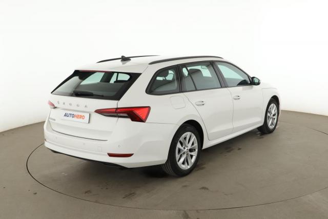 Skoda Octavia image 1