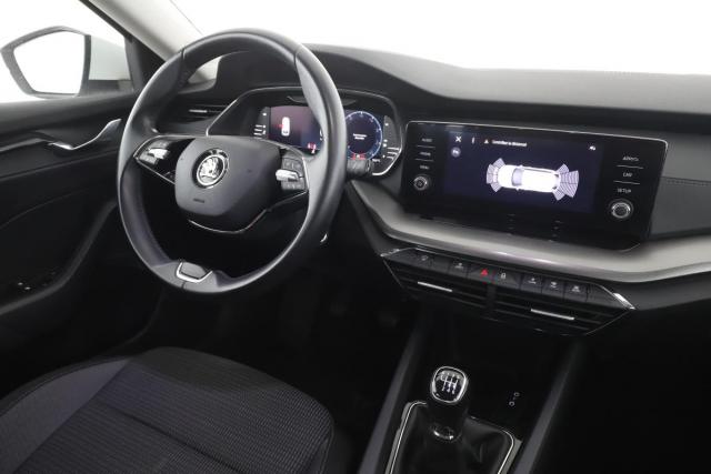 Skoda Octavia image 3
