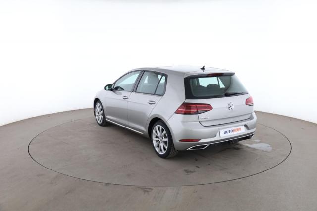 Volkswagen Golf image 8