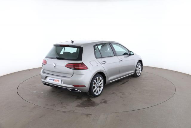 Volkswagen Golf image 7