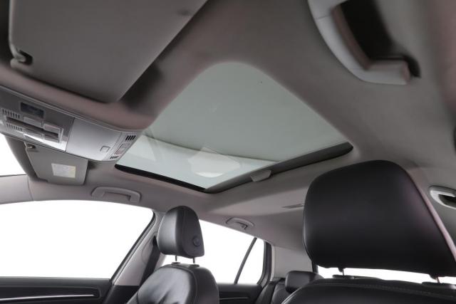 Volkswagen Golf image 6