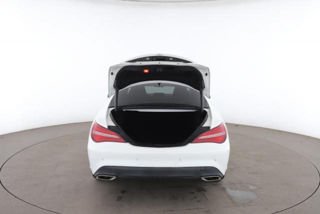 Mercedes Benz Cla image 3