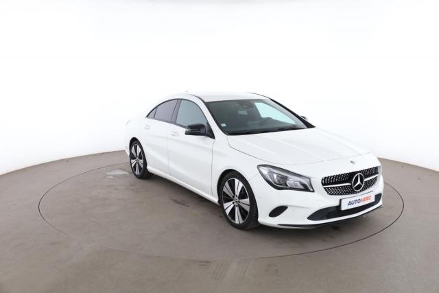 Mercedes Benz Cla image 9