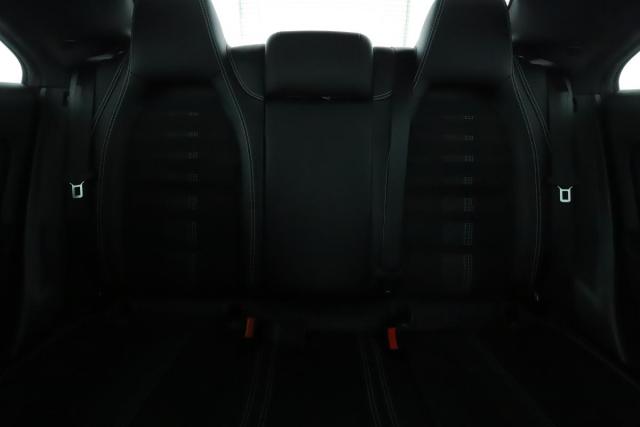 Mercedes Benz Cla image 4