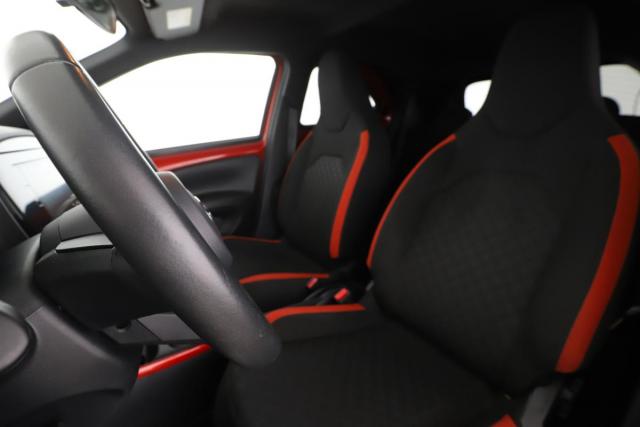 Toyota Aygo X image 1