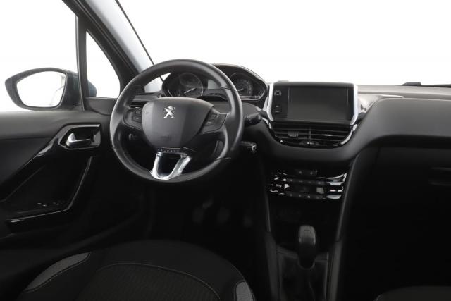 Peugeot 208 image 2