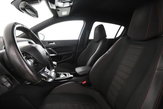 Peugeot 308 image 8