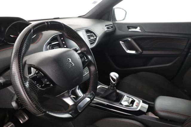 Peugeot 308 image 3