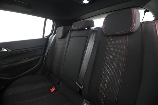Peugeot 308 image 2