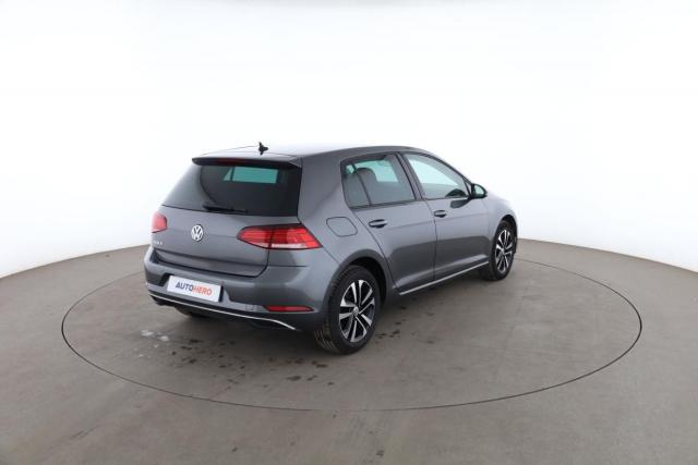 Volkswagen Golf image 7