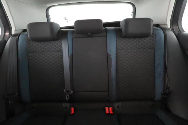 Volkswagen Golf image 2