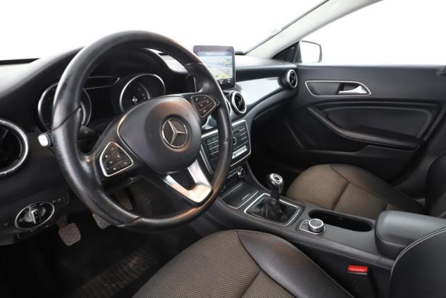 Mercedes Benz Cla image 1