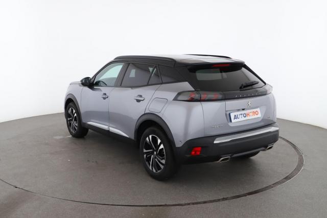 Peugeot 2008 image 8